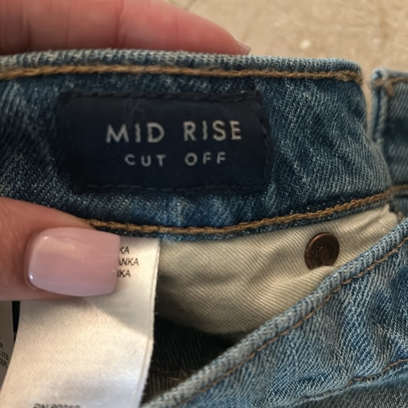 Lucky Brand Boy Mid-Rise Blue
Cutoff Denim Jean Shorts Size 4/27 - Picture 6 of 7